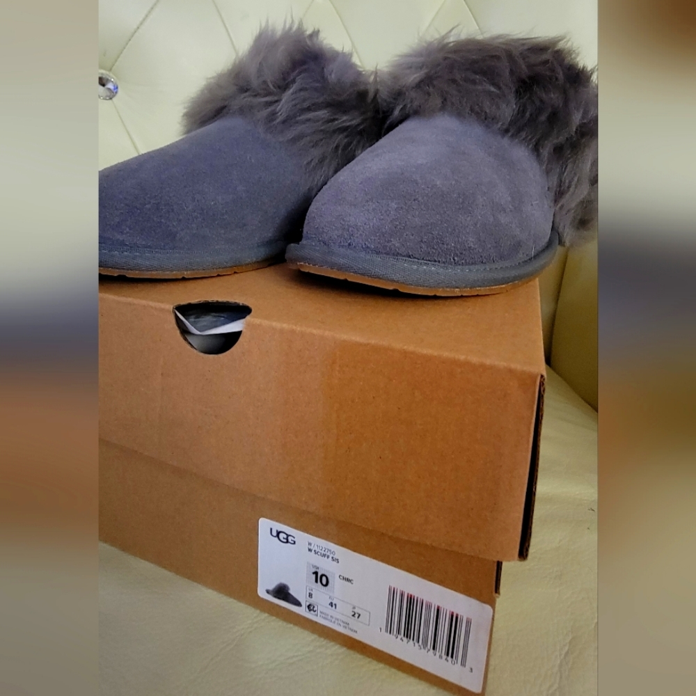 UGG grey slippers size 10